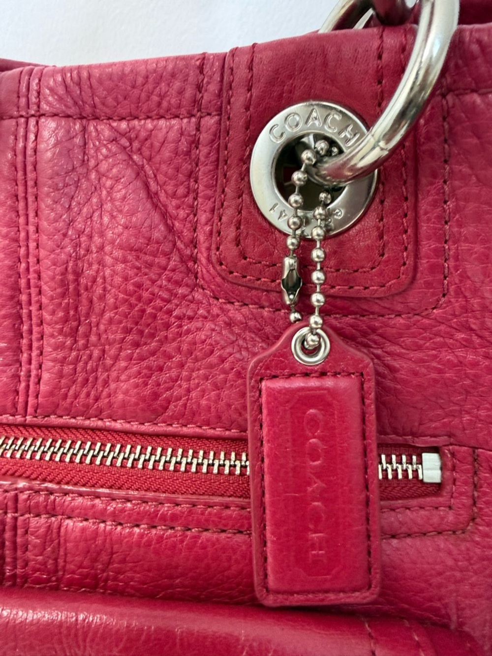 Coach Red Pebble Leather Hampton TurnLock F15694 Shoulder Bag Purse Hobo - Picture 6 of 17